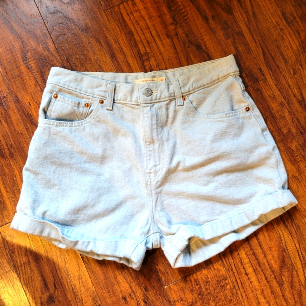 Levi A-line Mom Shorts